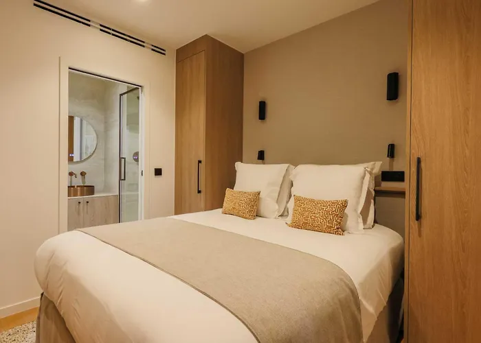 Elegant - 1br- 4p- Trocadero