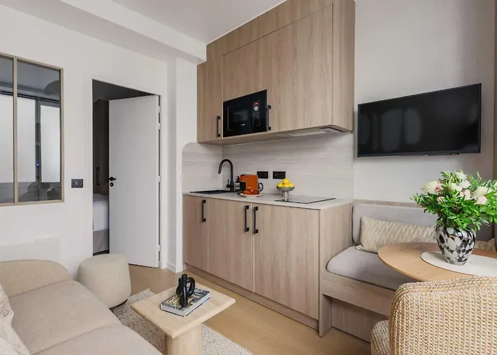 Elegant - 1br- 4p- Trocadero
