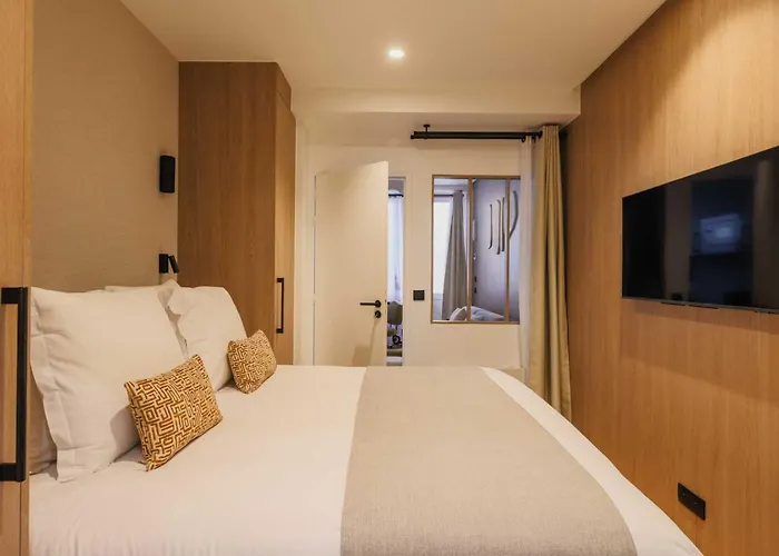 Elegant - 1br- 4p- Trocadero Apartament *